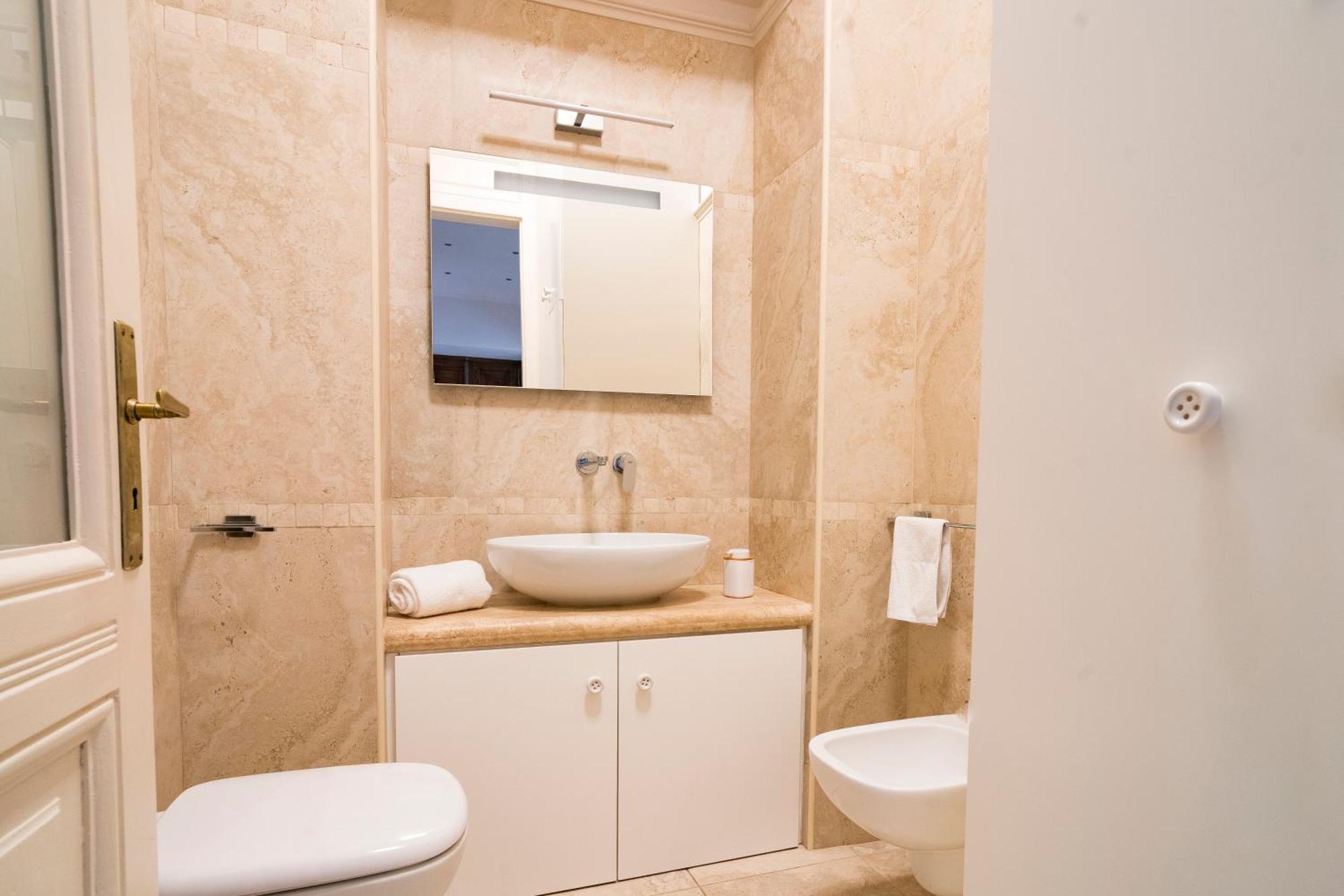 Apartment - Conseil Des Commis *